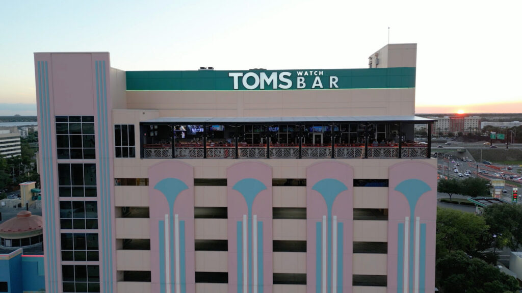 Tom's Watch Bar